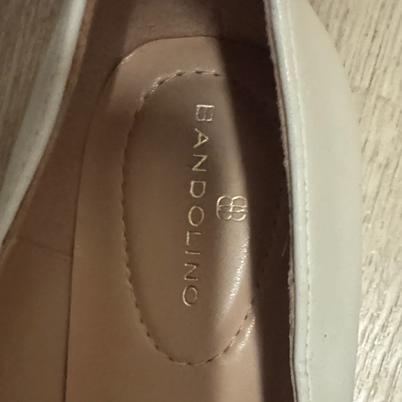 Bandolino Black and White Flats - Picture 5 of 6